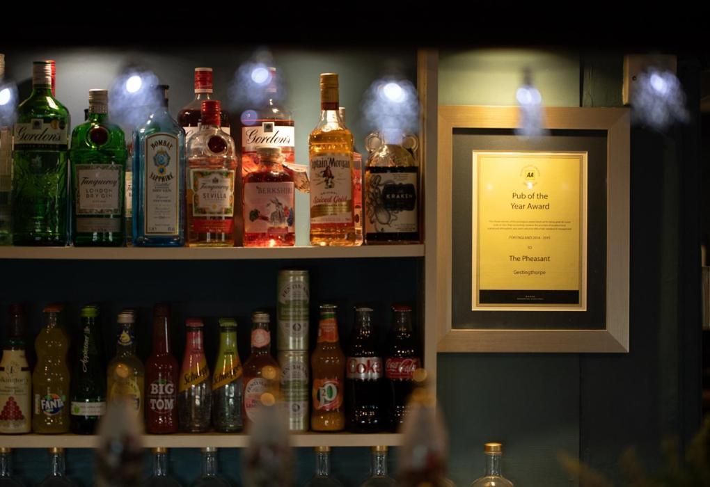 The Pheasant Public House & Hotel Gestingthorpe Eksteriør billede